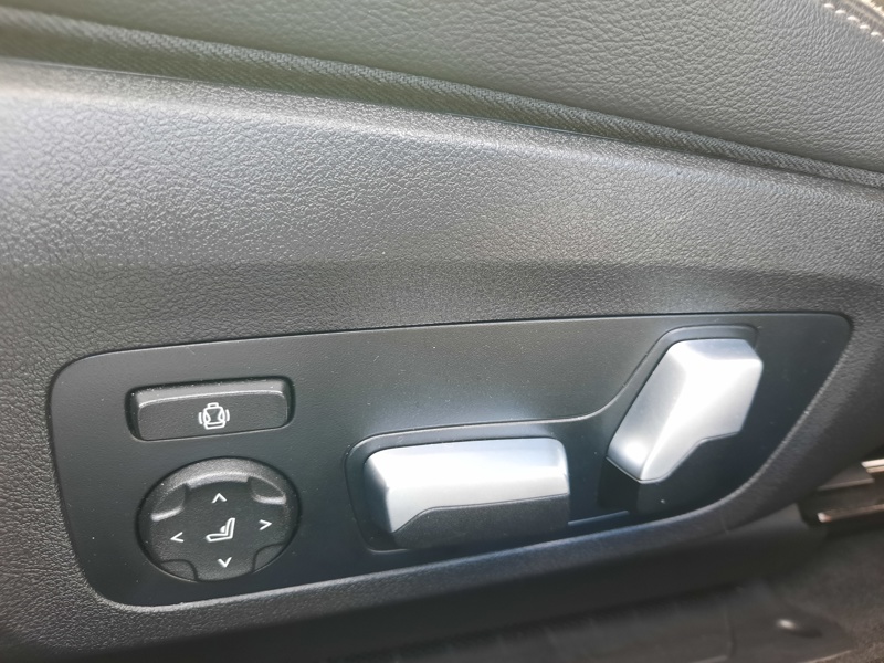 Image BMW SÉRIE 3 BERLINE 330 i xDrive M Sport BVA8 ATTELAGE HISTORIQUE BMW