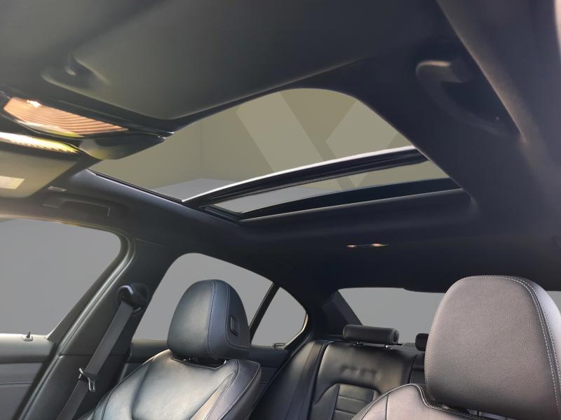 Image BMW SÉRIE 3 BERLINE 330 i xDrive M Sport BVA8 ATTELAGE HISTORIQUE BMW