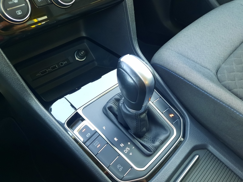 Image Volkswagen GOLF SPORTSVAN VII 1.0 TSI Confortline Business CAMERA DE RECUL - CARPLAY - GARANTIE 1 AN   CT VIERGE