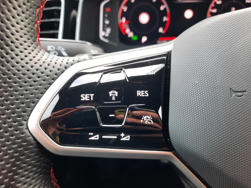 Image Volkswagen POLO VI GTI 2.0 207 ch DSG7 CAMERA JANTE 18