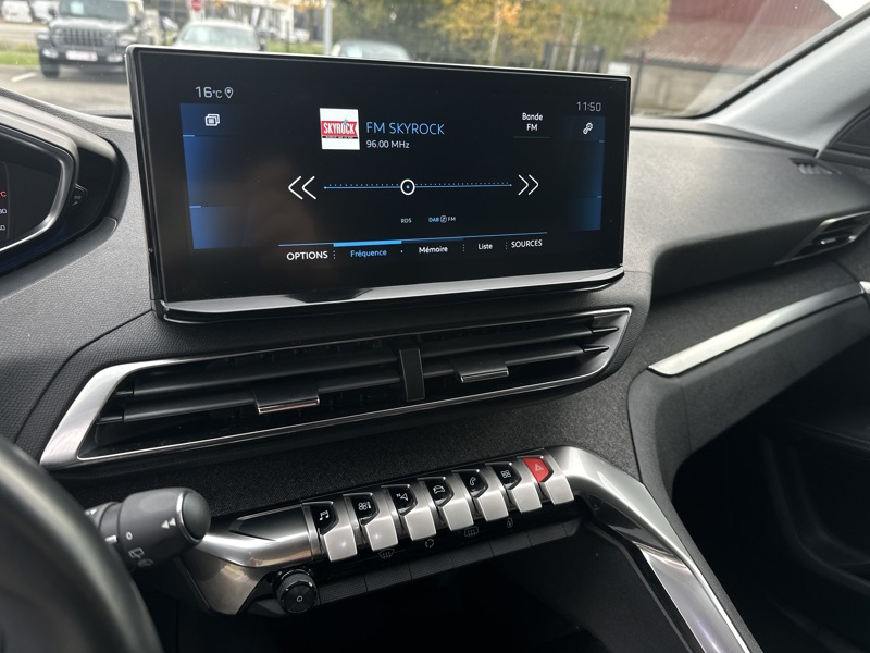 Image Peugeot 5008 ALLURE PACK 1.5 131 CH BM6 Camera de recul - Carplay - Android Auto Garantie 1 an 