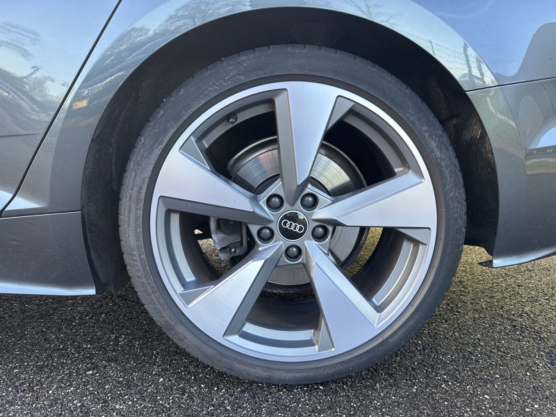 Image Audi 㕁匠佐呒䅂䭃㐠‰䑔⁉〲‴䡃匠吭 CAMERA DE RECUL   SIEGES CHAUFFANTS ENTIEREMENT SUIVI AUDI   CHARGEUR A INDUCTION 2.0 204 ch S-troni