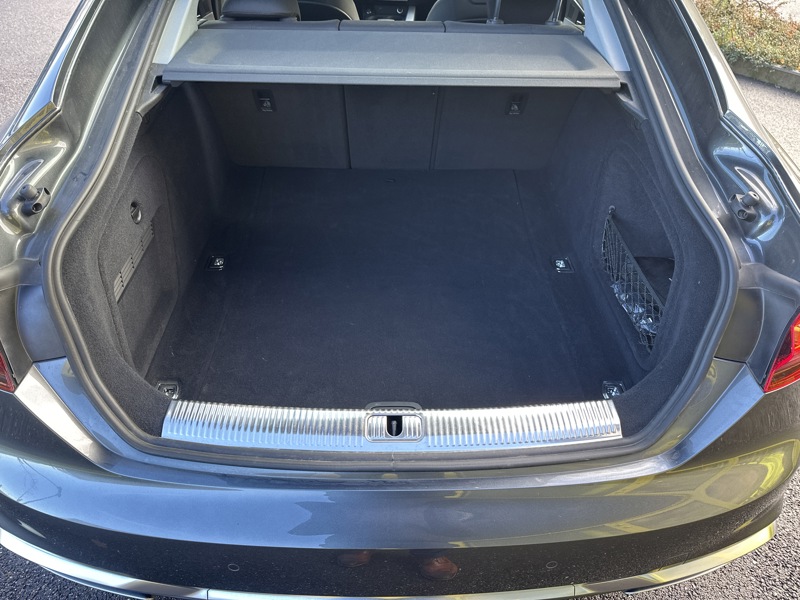 Image Audi 㕁匠佐呒䅂䭃㐠‰䑔⁉〲‴䡃匠吭 CAMERA DE RECUL   SIEGES CHAUFFANTS ENTIEREMENT SUIVI AUDI   CHARGEUR A INDUCTION 2.0 204 ch S-troni