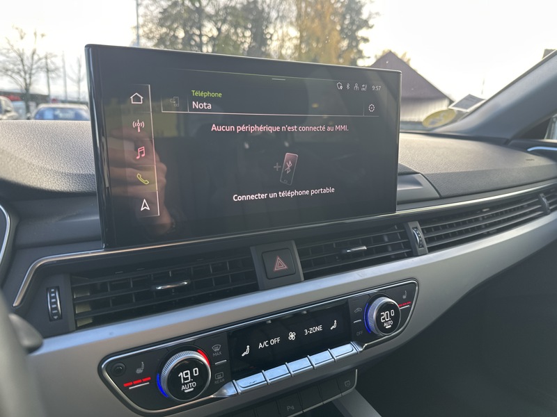 Image Audi 㕁匠佐呒䅂䭃㐠‰䑔⁉〲‴䡃匠吭 CAMERA DE RECUL   SIEGES CHAUFFANTS ENTIEREMENT SUIVI AUDI   CHARGEUR A INDUCTION 2.0 204 ch S-troni