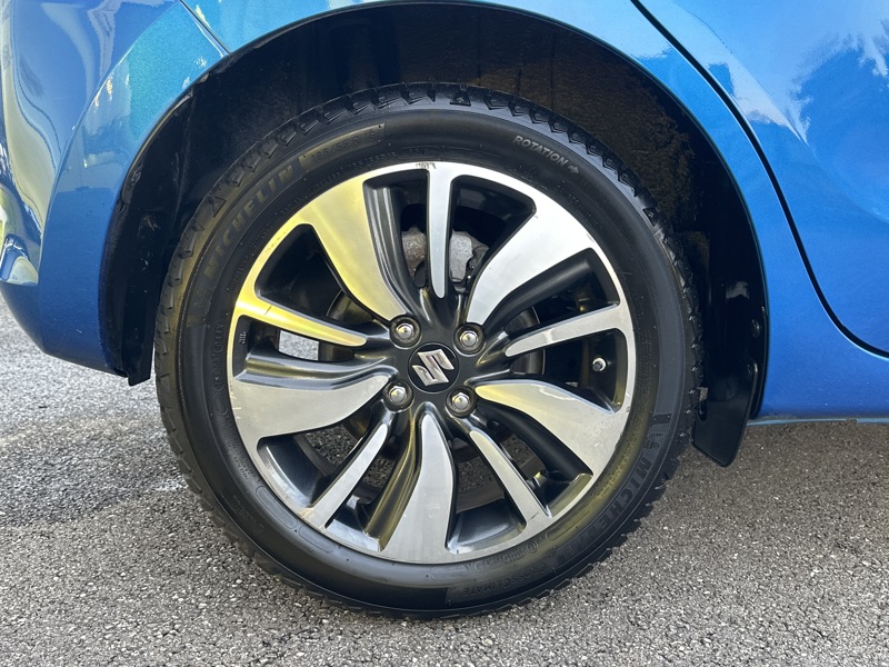 Image Suzuki SWIFT Privilege 1.0 111 ch - Camera de recul - sièges AV chauffant android auto 