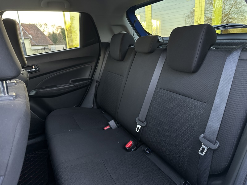 Image Suzuki SWIFT Privilege 1.0 111 ch - Camera de recul - sièges AV chauffant android auto 