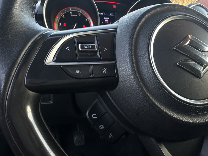 Image Suzuki SWIFT Privilege 1.0 111 ch - Camera de recul - sièges AV chauffant android auto 