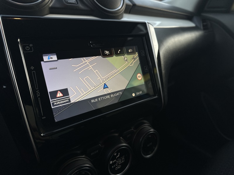 Image Suzuki SWIFT Privilege 1.0 111 ch - Camera de recul - sièges AV chauffant android auto 