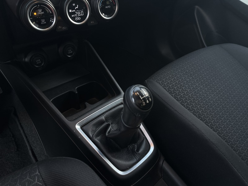 Image Suzuki SWIFT Privilege 1.0 111 ch - Camera de recul - sièges AV chauffant android auto 