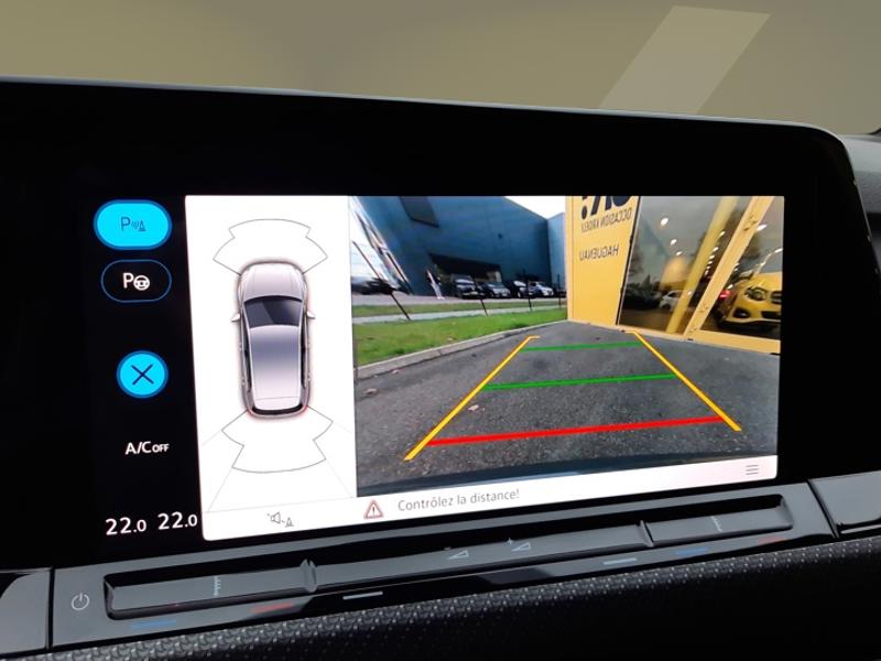 Image Volkswagen GOLF VIII BERLINE 1.5 eTSI 150 ch R-Line 1st DSG7 CAMERA ACC HISTORIQUE COMPLET VW