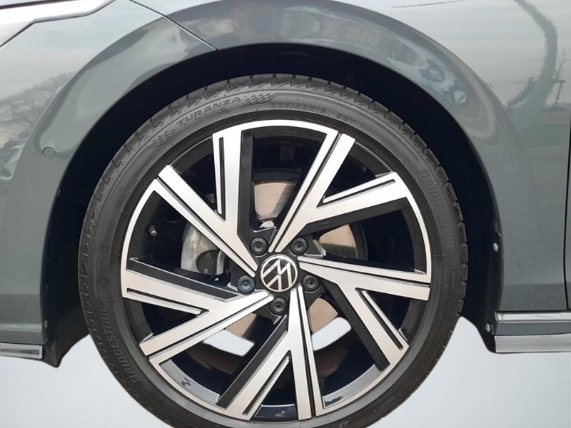 Image Volkswagen GOLF VIII BERLINE 1.5 eTSI 150 ch R-Line 1st DSG7 CAMERA ACC HISTORIQUE COMPLET VW