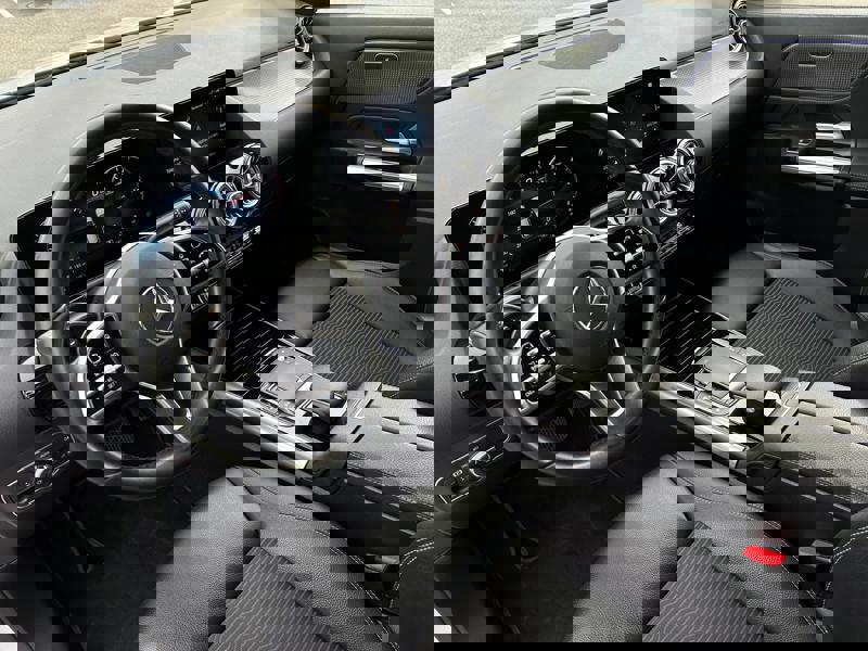 Image Mercedes-Benz GLA 200D PROGRESSIVE LINE 150 CV BVA8 ECLAIRAGE D'AMBIANCE   APPLE CARPLAY PACK SPORT BLACK   CAMERA DE RECUL 