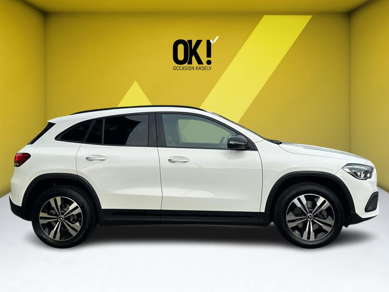 Image Mercedes-Benz GLA 200D PROGRESSIVE LINE 150 CV BVA8 ECLAIRAGE D'AMBIANCE   APPLE CARPLAY PACK SPORT BLACK   CAMERA DE RECUL 