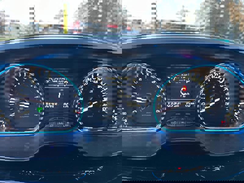 Image Peugeot 2008 CROSSWAY 1.5 120 CH EAT6 CAMERA   REGULATEUR PEU DE KMS 