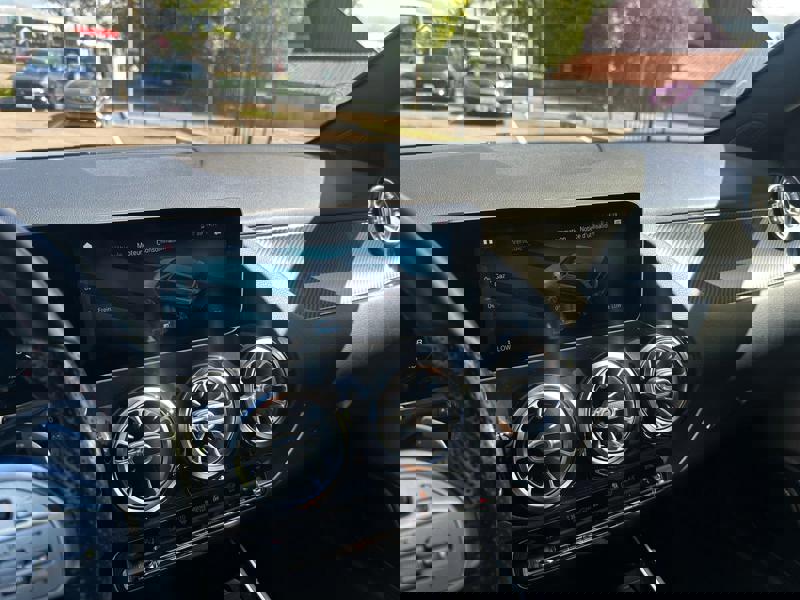 Image Mercedes-Benz CLASSE B 200 AMG LINE  163 CH 7GDCT TO PANO   MULTIBEAM APPLE CAR PLAY   ANGLE MORTS 