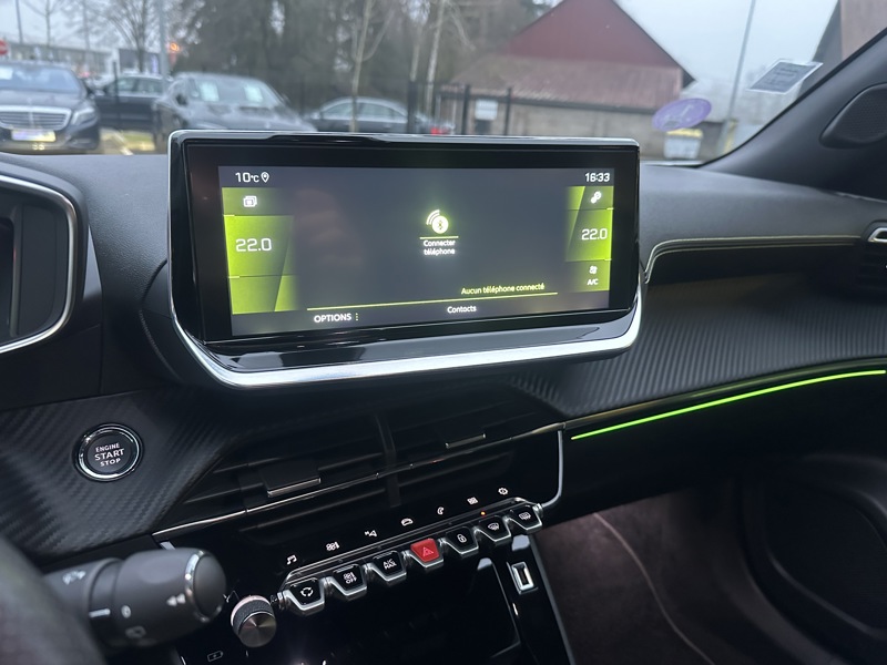 Image Peugeot 2008 GT 1.2  131CH  EAT8 PACK DRIVE ASSIST + TOIT PANORAMIQUE