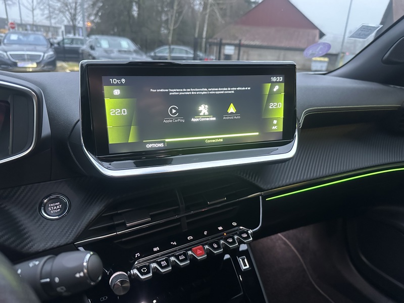 Image Peugeot 2008 GT 1.2  131CH  EAT8 PACK DRIVE ASSIST + TOIT PANORAMIQUE