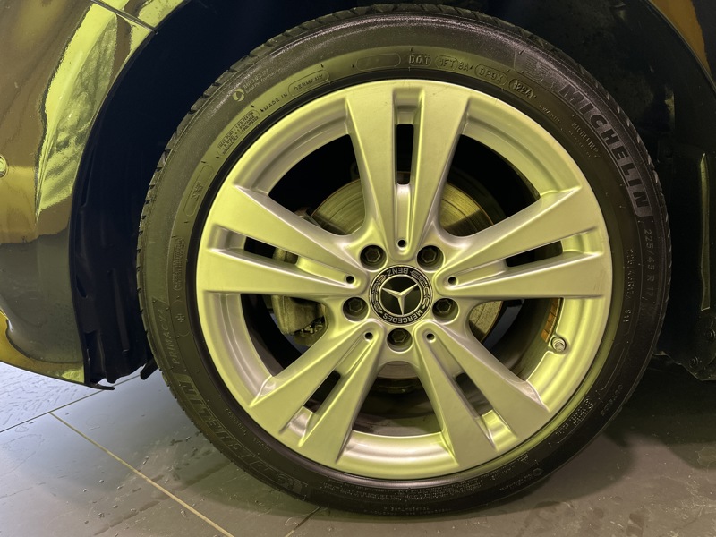 Image Mercedes-Benz CLASSE A 180 d Sensation 7G-DCT CAMERA   RADAR AV AR SUIVI SAV MERCEDES COMPLET