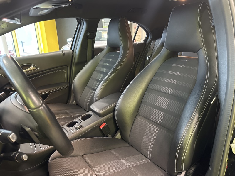 Image Mercedes-Benz CLASSE A 180 d Sensation 7G-DCT CAMERA   RADAR AV AR SUIVI SAV MERCEDES COMPLET