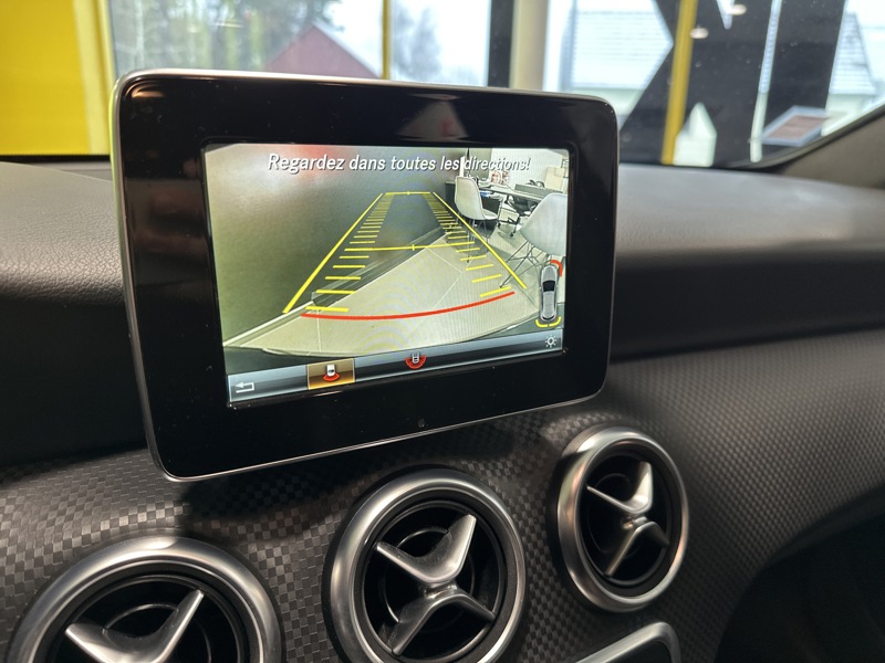 Image Mercedes-Benz CLASSE A 180 d Sensation 7G-DCT CAMERA   RADAR AV AR SUIVI SAV MERCEDES COMPLET