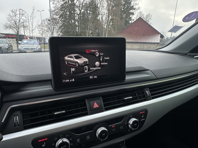 Image Audi A4 BERLINE 150 CH S-TRONIC 7 BASIS    LEDS   SIEGES CHAUFFANTS RADAR AV et AR 1.4 150 ch S-tronic7