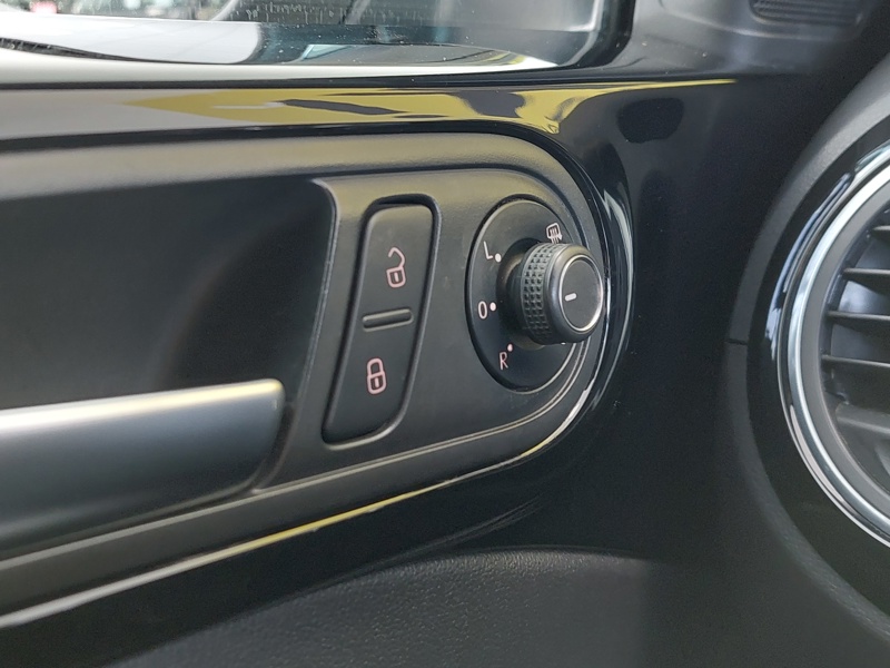 Image Volkswagen COCCINELLE CABRIOLET Vintage 1.2 105 GPS Bluetooth Radars AV/AR Régul Clim auto Gtie 1 an