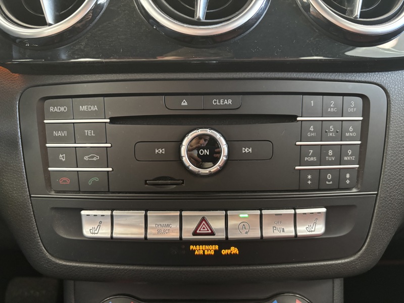 Image Mercedes-Benz 汃獡敳䈠 B 200 1.6 156 Sensation Full leds GPS Caméra Sièges cuir élec chauff à mémoires 1ère main Régul Clim