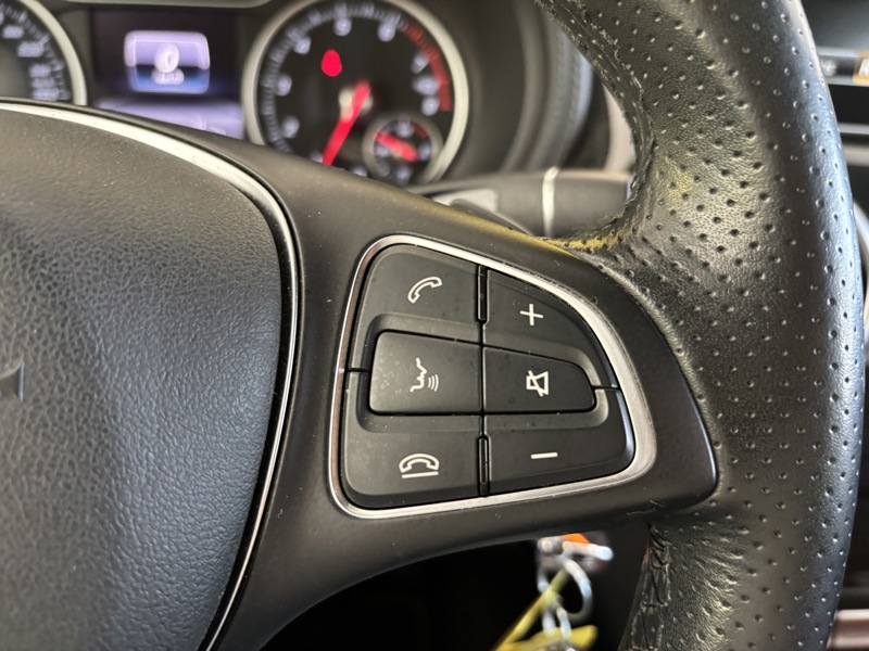 Image Mercedes-Benz 汃獡敳䈠 B 200 1.6 156 Sensation Full leds GPS Caméra Sièges cuir élec chauff à mémoires 1ère main Régul Clim