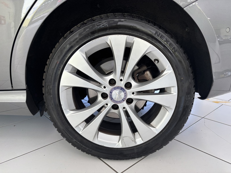 Image Mercedes-Benz 汃獡敳䈠 B 200 1.6 156 Sensation Full leds GPS Caméra Sièges cuir élec chauff à mémoires 1ère main Régul Clim