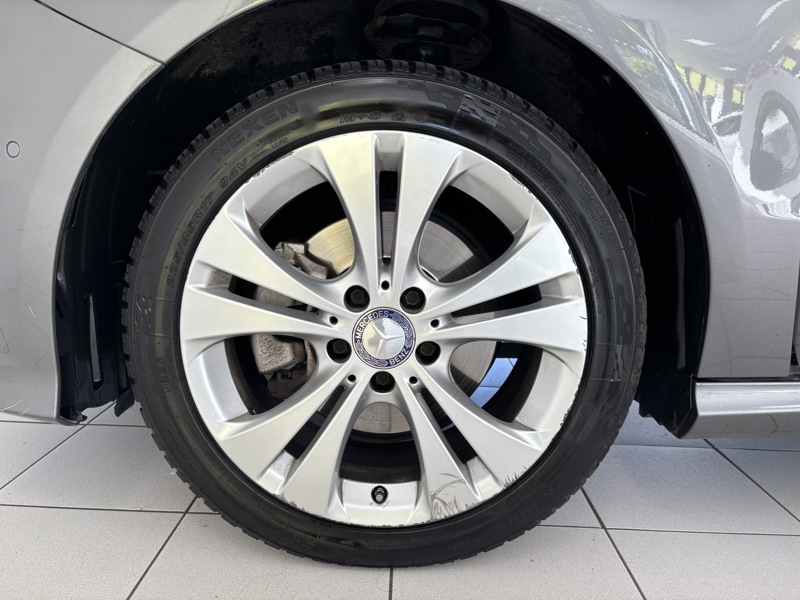 Image Mercedes-Benz 汃獡敳䈠 B 200 1.6 156 Sensation Full leds GPS Caméra Sièges cuir élec chauff à mémoires 1ère main Régul Clim