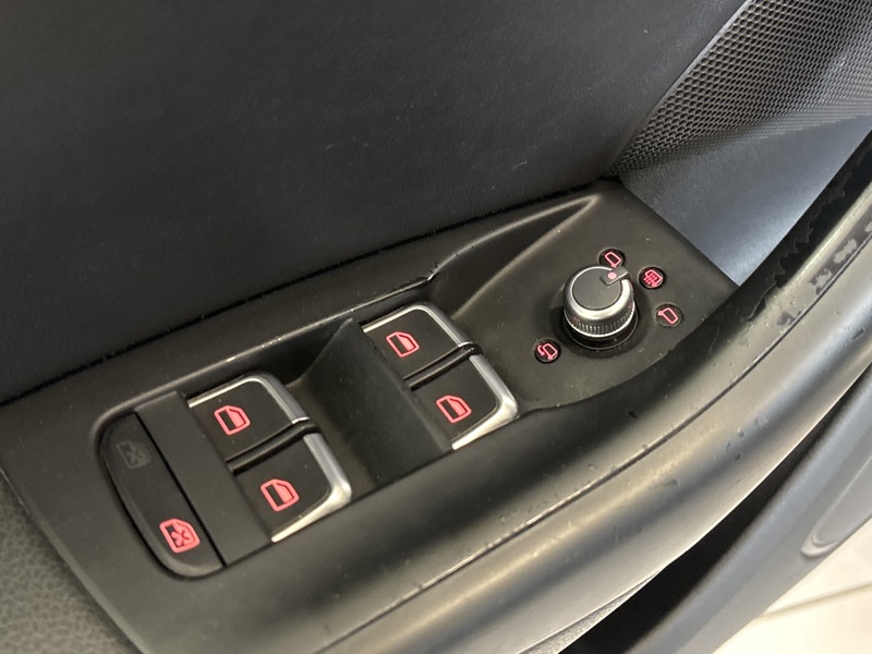 Image Audi Q3 2.0 TDI 184 Ambition Luxe Quattro S-tronic7 GPS Caméra Sièges cuir Régul Clim auto Gtie 1 an 