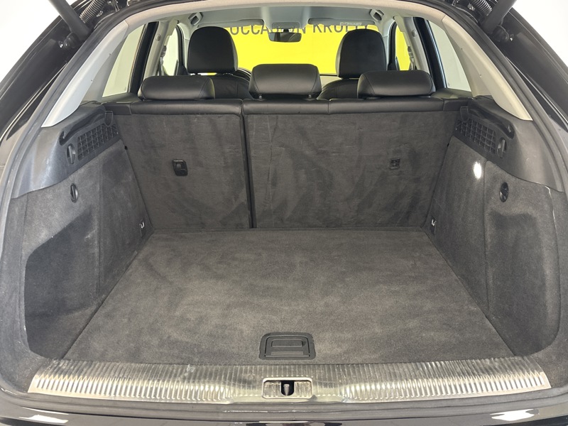 Image Audi Q3 2.0 TDI 184 Ambition Luxe Quattro S-tronic7 GPS Caméra Sièges cuir Régul Clim auto Gtie 1 an 