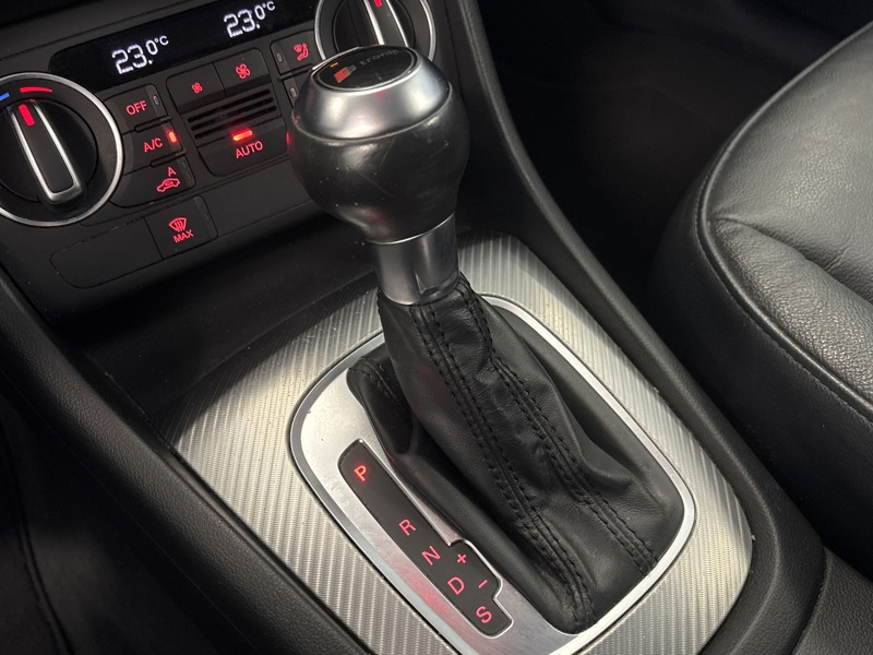 Image Audi Q3 2.0 TDI 184 Ambition Luxe Quattro S-tronic7 GPS Caméra Sièges cuir Régul Clim auto Gtie 1 an 