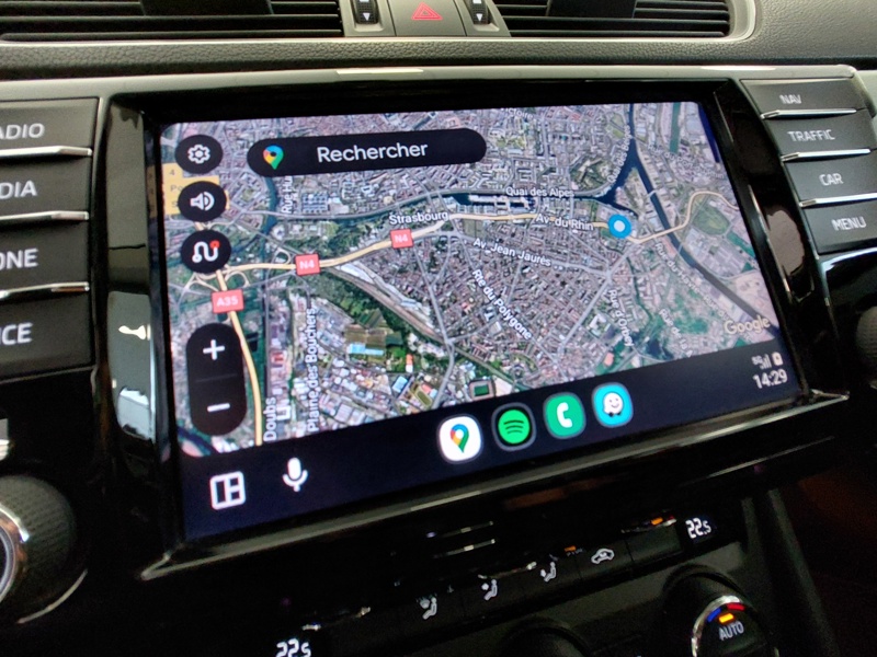 Image Skoda SUPERB BERLINE 1.4 TSI 150 Ambition DSG7 GPS Carplay Radar Régul Clim auto Gtie 1 an