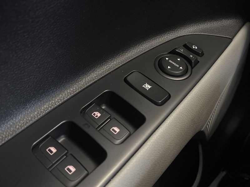 Image Kia STONIC 1.0 T-GDI 120 DCT Launch Edition GPS Caméra Carplay Régul Clim auto  Gtie 1 an 