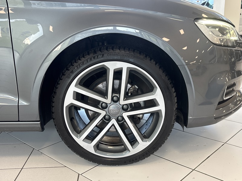 Image Audi A3 BERLINE 35 TFSI 1.5 150 design S-tronic7 Full leds GPS Caméra Carplay Virtual Drive Select Sièges cuir élec 