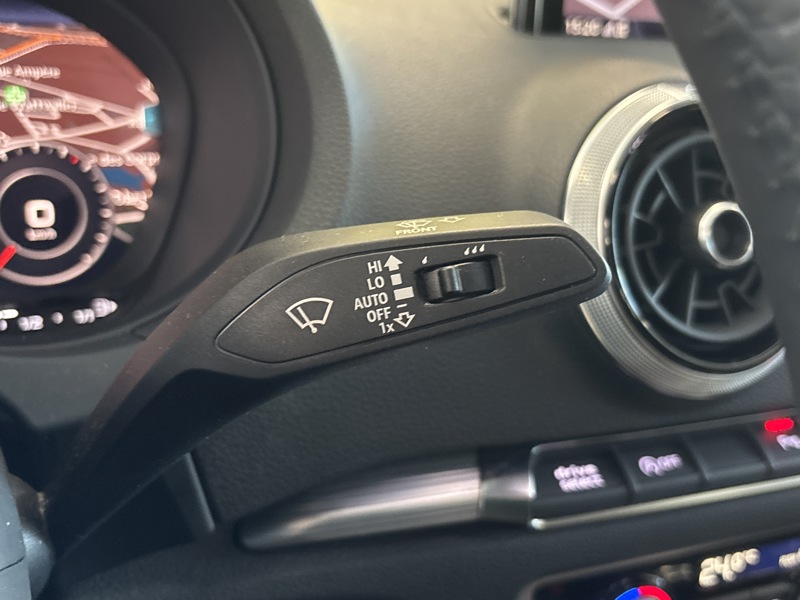 Image Audi A3 BERLINE 35 TFSI 1.5 150 design S-tronic7 Full leds GPS Caméra Carplay Virtual Drive Select Sièges cuir élec 