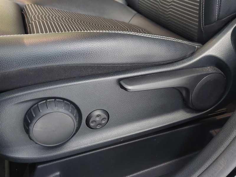 Image Mercedes-Benz 䱇A 250 e Progressive Line  Full leds GPS Caméra Carplay Sièges chauffants Distronic Clim auto  Gtie 1 a