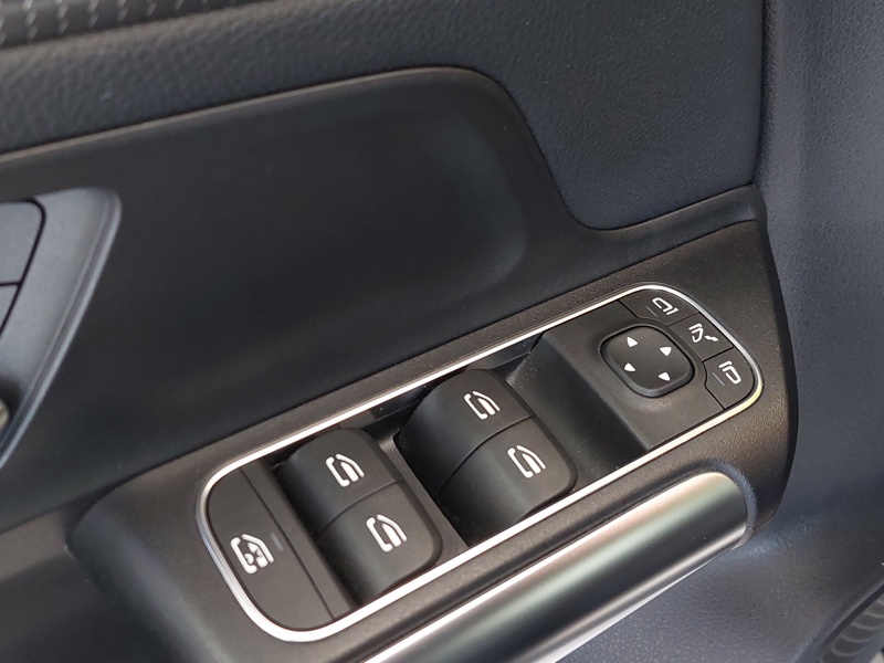 Image Mercedes-Benz 䱇A 250 e Progressive Line  Full leds GPS Caméra Carplay Sièges chauffants Distronic Clim auto  Gtie 1 a