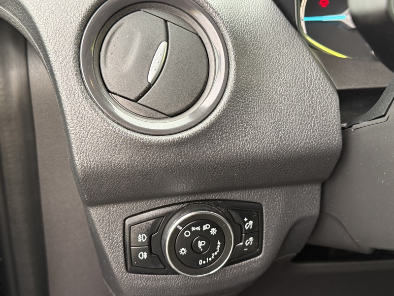 Image Ford TOURNEO COURIER 1.0 100 Titanium Bluetooth Radar Régul Clim Gtie 1 an