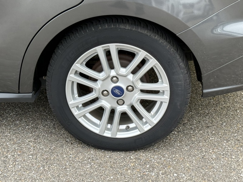 Image Ford TOURNEO COURIER 1.0 100 Titanium Bluetooth Radar Régul Clim Gtie 1 an