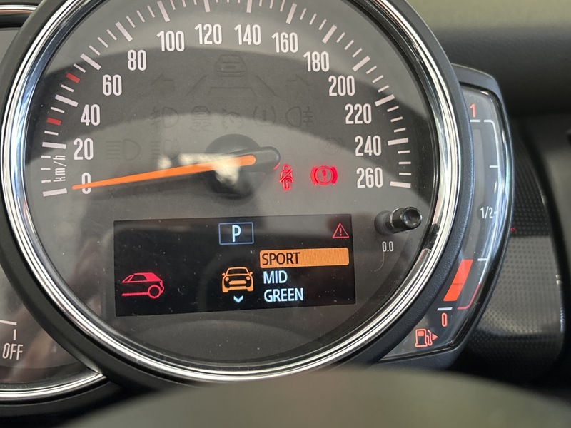 Image MINI CABRIO 2.0 192 Cooper S  Full leds GPS Caméra HK Carplay Sièges cuir Yours chauffants Régul Clim auto Gtie 