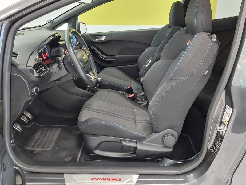 Image Ford FIESTA 1.5 Ecoboost 200 ST Pack Full leds GPS Caméra BO Carplay Sièges chauffants Régul Clim auto Gtie 1 an