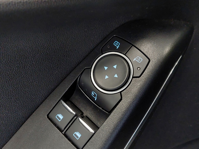 Image Ford FIESTA 1.5 Ecoboost 200 ST Pack Full leds GPS Caméra BO Carplay Sièges chauffants Régul Clim auto Gtie 1 an