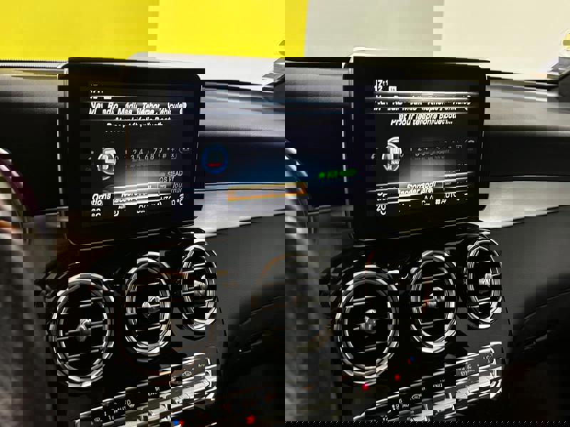 Image Mercedes-Benz GLC SUV 220 d  2.0 170 4MATIC SUV Night Edition Full leds GPS Caméra Attelage Sièges chauffants Régul Clim a