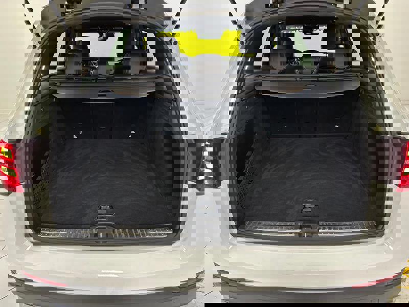 Image Mercedes-Benz GLC SUV 220 d  2.0 170 4MATIC SUV Night Edition Full leds GPS Caméra Attelage Sièges chauffants Régul Clim a