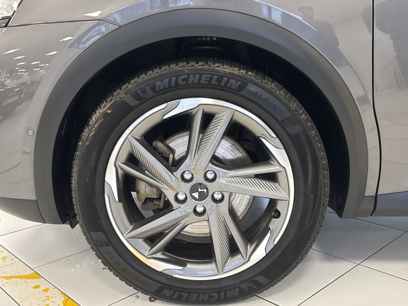 Image DS DS 7 CROSSBACK 1.6 225 E-Tense 4x2 Rivoli BVA8  Matrix Leds TO GPS Carplay Sièges cuir élec chauff à mémoires Régul