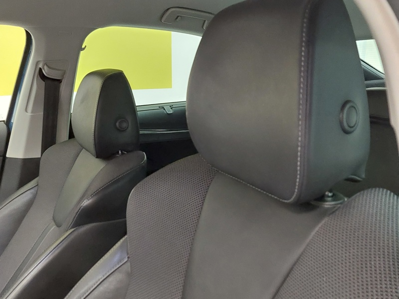 Image Skoda OCTAVIA BERLINE 1.0 TSI 110 Style DSG7 Full leds GPS Caméra Carplay Sièges chauffants 1ère main ACC Clim auto Gtie 1