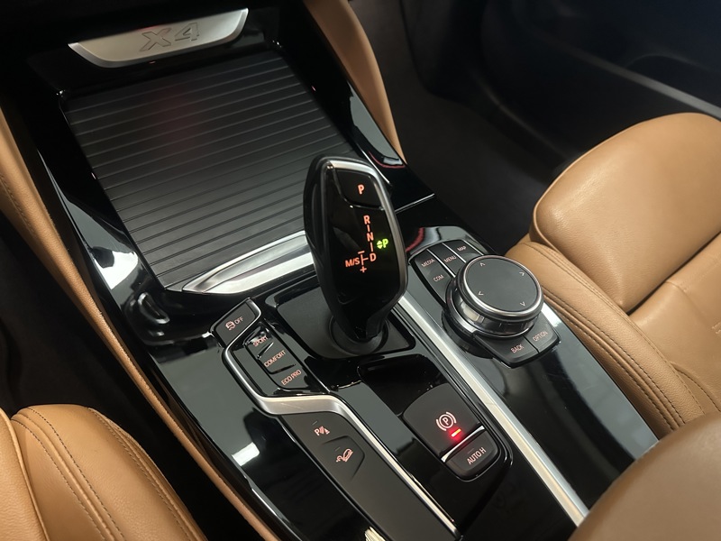 Image BMW X4 25d 231 xLine xDrive  Full leds GPS Caméra Sièges cuir Régul Clim auto Gtie 1 an 