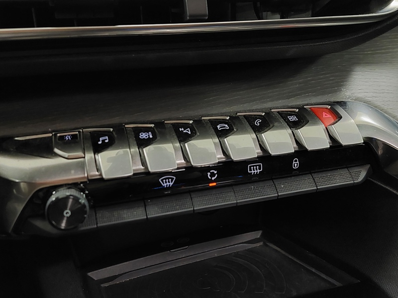 Image Peugeot 5008 2.0 BlueHDi 180 GT EAT8 Full leds TO GPS Carplay Caméra 7 places Régul Clim auto Gtie 1 an 